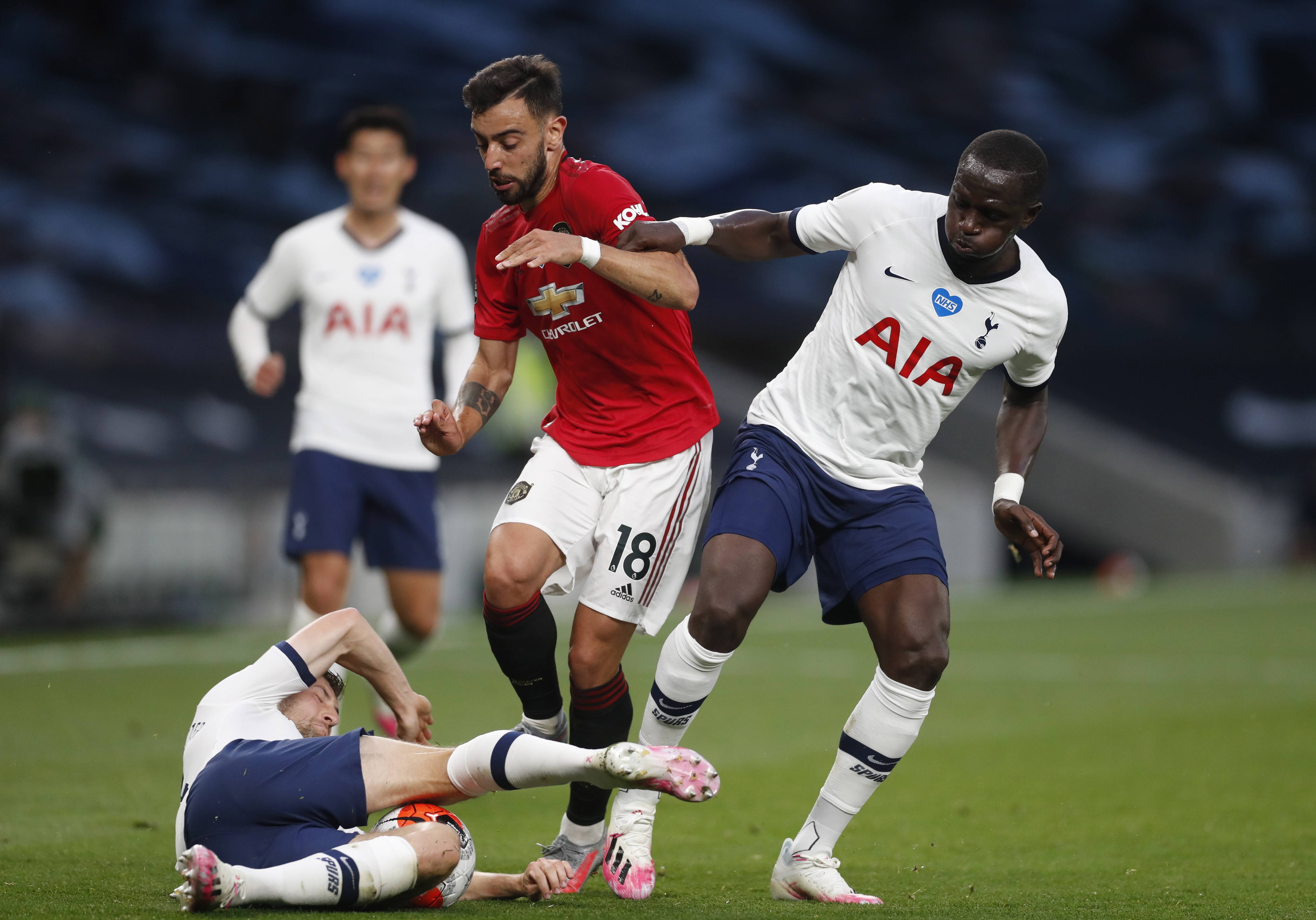 在这场扣人 在这场扣人